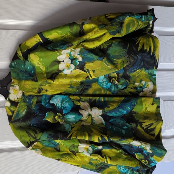 Chico's Floral pattern jacket - Picture 4 of 4